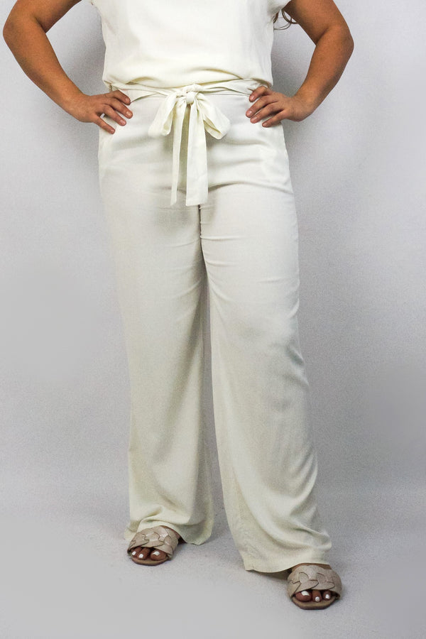 Pantalón silueta amplia