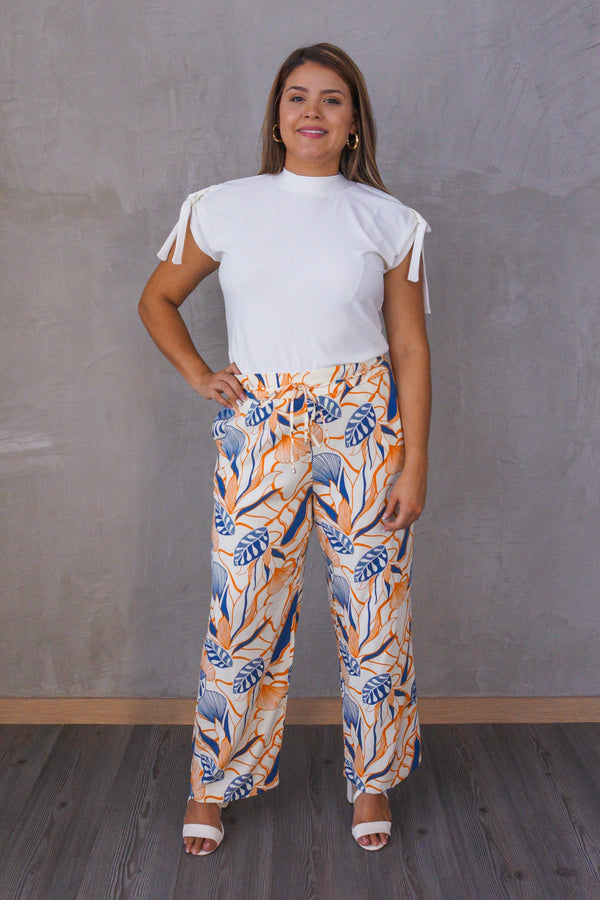 Pantalón estampado con cinturón