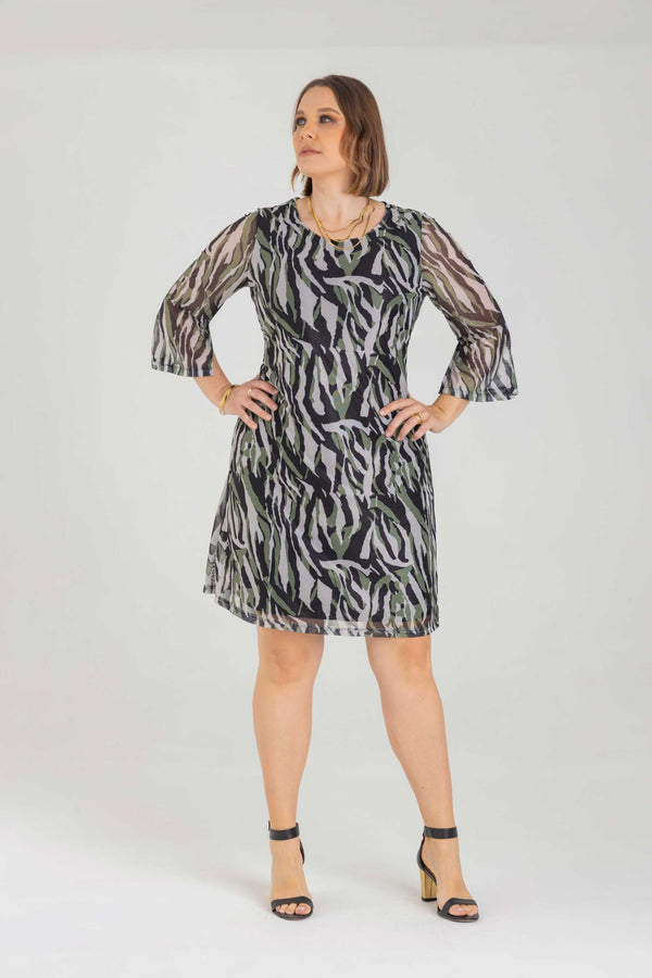 Vestido corto manga 3/4