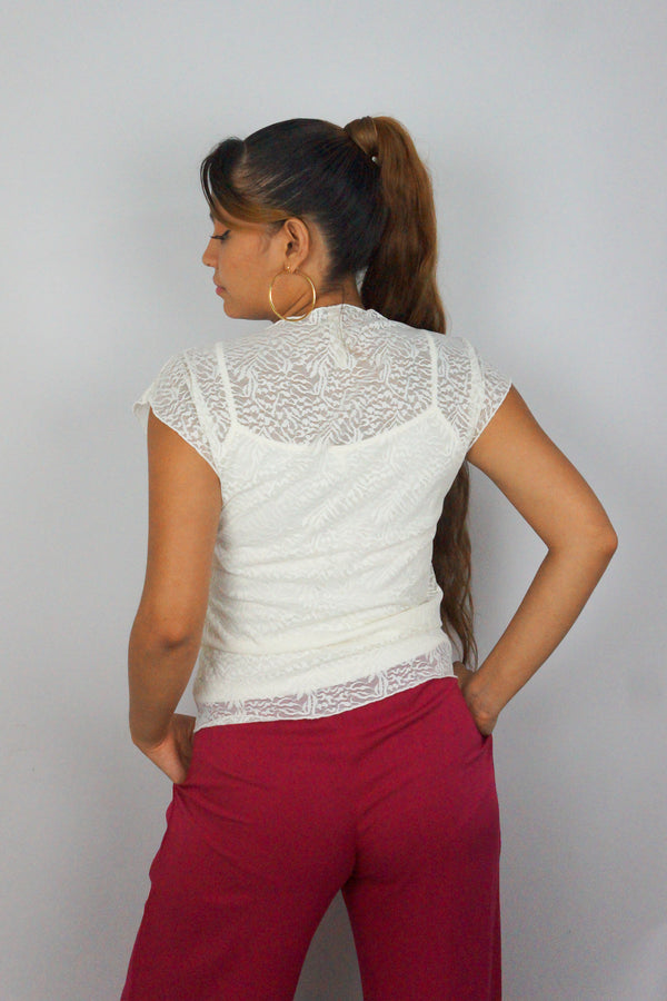 Blusa con transparencia