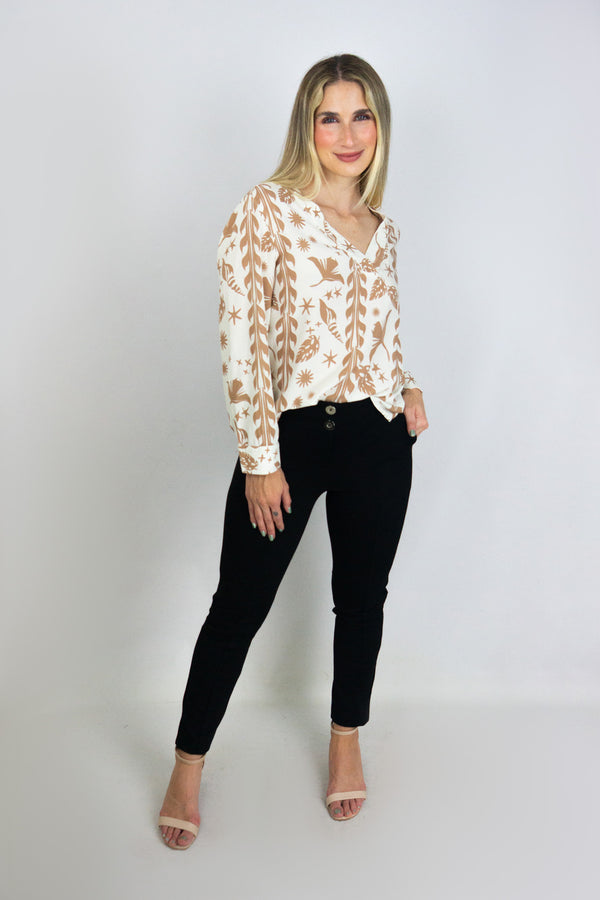 Blusa con escote en V