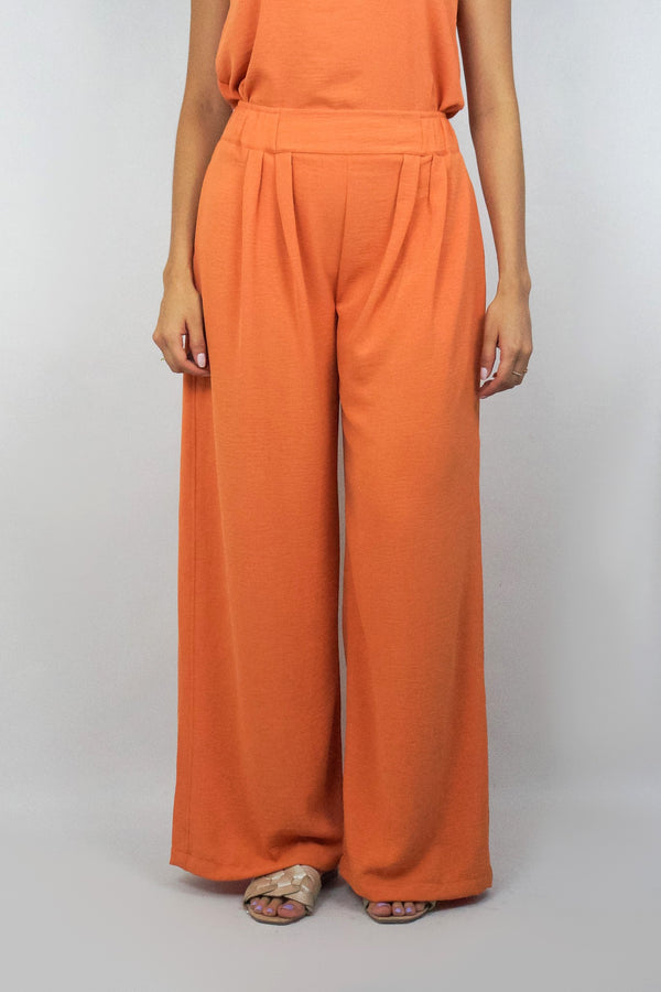 Pantalón silueta amplia