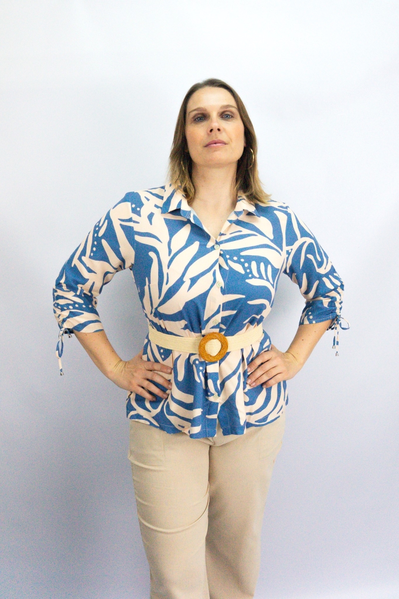 Blusa camisera con recogido